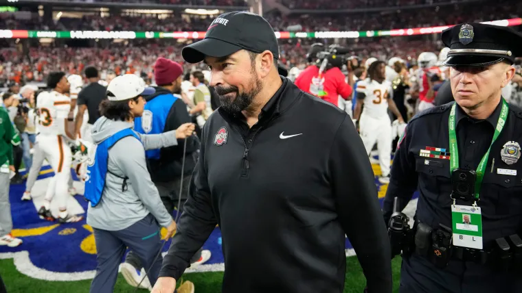 Por qué Ryan Day de Ohio State no califica como entrenador mejor clasificado antes de la temporada 2026