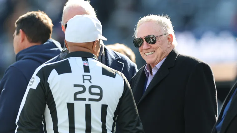 El inusual viaje de Jerry Jones al extranjero para los Cowboys es difícil de ignorar