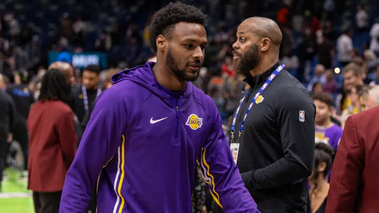 Lakers Bronie James no pertenece a la NBA, afirma el escritor