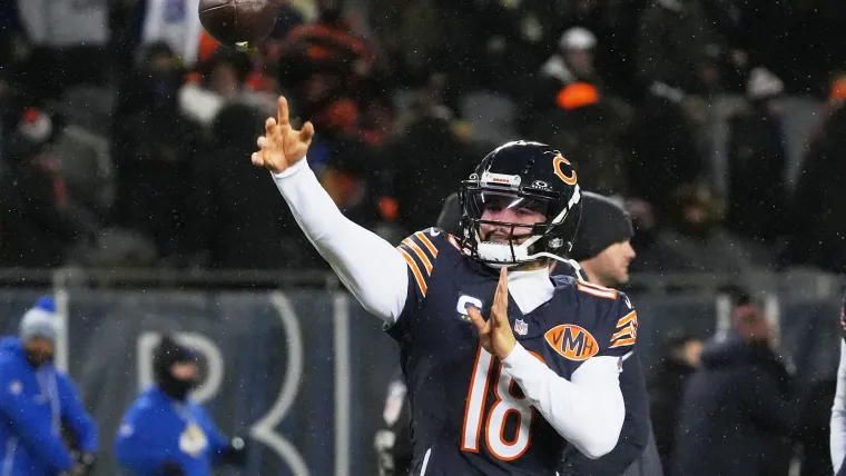¿Qué le pasa al dedo de Caleb Williams? Últimas noticias sobre el QB de los Bears lidiando con una lesión en la mano