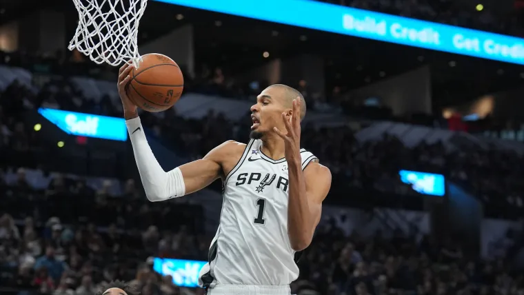 El intercambio propuesto por los Spurs empareja a Victor Wembanyama con la estrella de los Lakers de $ 165 millones y candidato a MVP