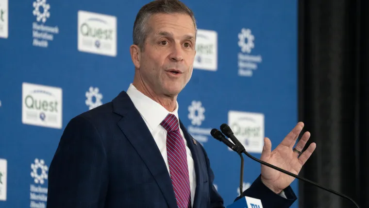 John Harbaugh proyecta reunirse con Nueva York como agente libre de $13 millones