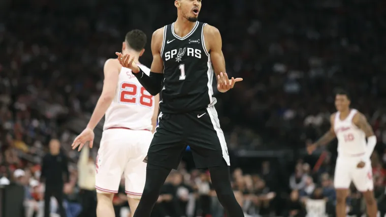 Los mates del cartel de Victor Vembanyama contra los Houston Rockets son una visita obligada