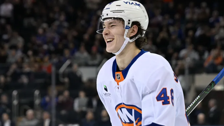 Matthew Schaefer de los Islanders estableció un récord absurdo en la NHL que nunca ha sido igualado