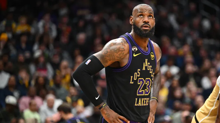 Lakers LeBron James insinuó su retiro en comentarios posteriores al juego después de la derrota de los Knicks
