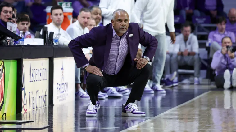 Jerome Tang tiende después de la derrota de Kansas State: “No estoy decepcionado en absoluto”