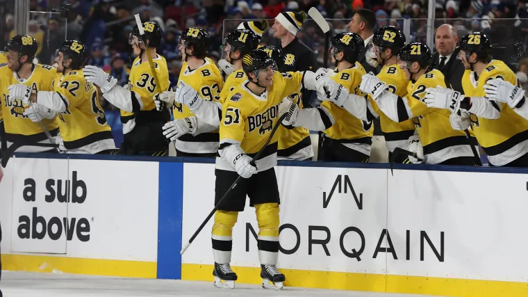 Se esperaba que los Bruins cortaran los lazos con el delantero de 21 años en un intercambio antes de la fecha límite.