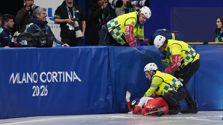 Un patinador de velocidad polaco fue hospitalizado tras recibir un cuchillo en un terrorífico momento olímpico