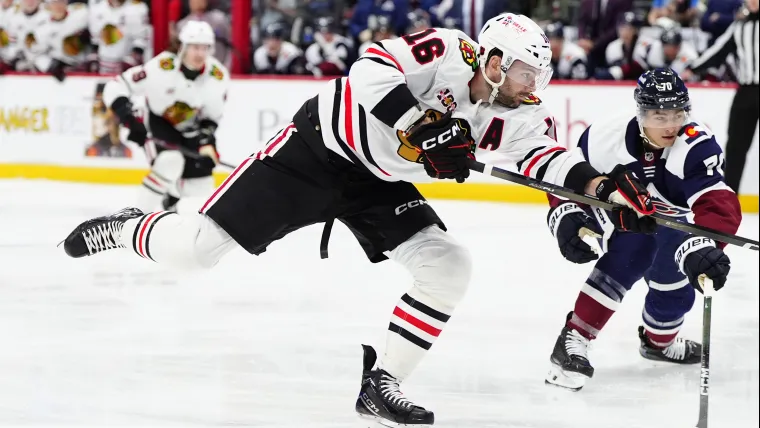 Se espera que los Blackhawks cambien al pívot por 4,25 millones de dólares antes de la fecha límite de la NHL.
