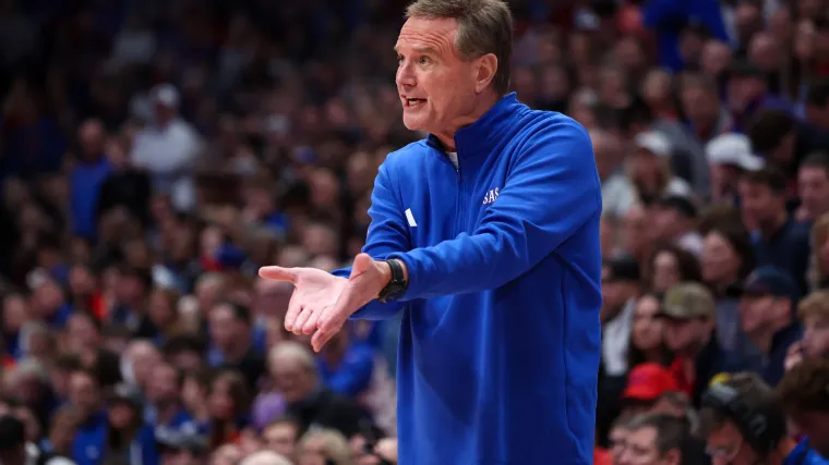 Kansas Transfer Portal Tracker: actualizaciones en vivo de los Jayhawks, noticias sobre compromisos, salidas de Flory Bidunga, Bryson Tiller y Paul Mbia