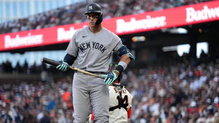 ¿Le pasa algo a Aaron Judge? La superestrella de los Yankees hizo historia en el día inaugural