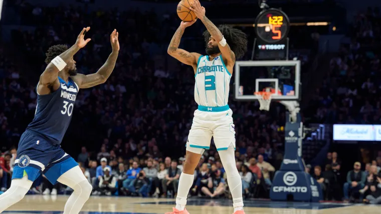 Los Pistons podrían robarle a los Hornets un agente libre de 54 millones de dólares