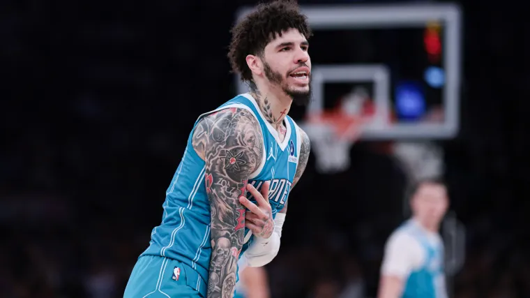 Dentro de los tatuajes legendarios de LaMelo Ball: la estrella de los Hornets presenta un significado y un mensaje con tatuajes costosos en todo el cuerpo