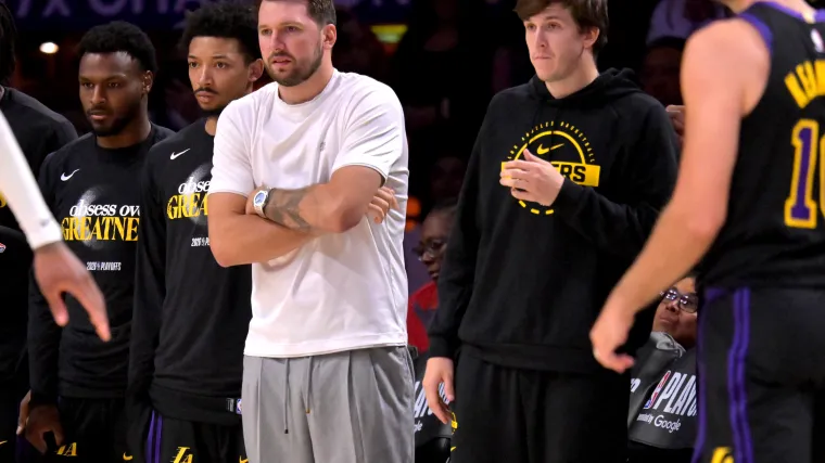 Se pidió a los Lakers que cortaran los lazos con el escolta de 18 millones de dólares que supuestamente solicitó un intercambio.