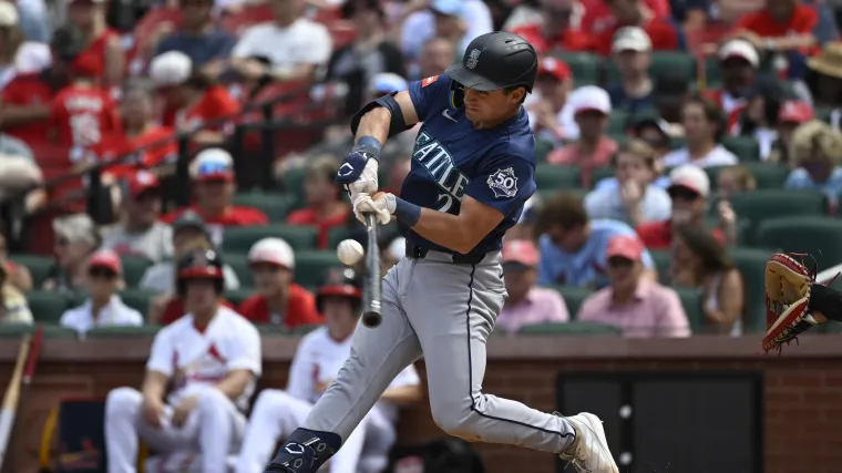 Cole Young de los Marineros tiene el caso notable de ser el segundo mejor bateador de la MLB esta temporada.