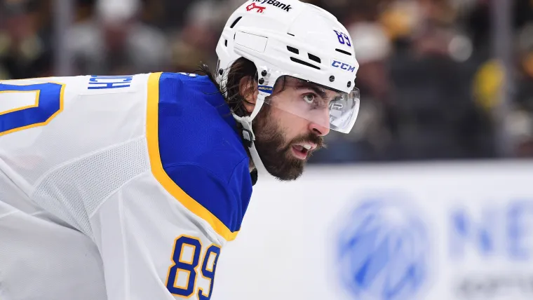 Los Sabres tienen 1 ventaja en la agencia libre de Alex Tuch