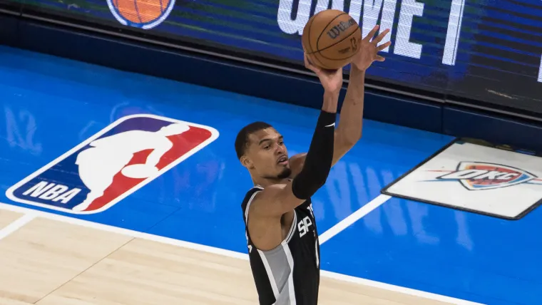 El tres veces All-Star de la NBA critica a los Spurs por no usar a Victor Wembanyama como el Thunder usa a Shai Gilgeous-Alexander
