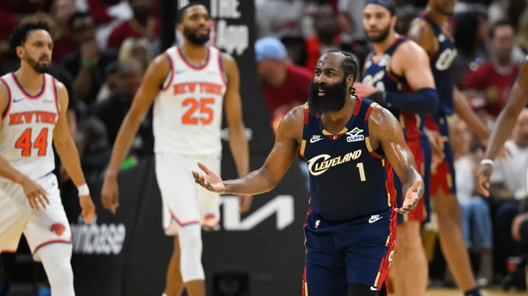 James Harden de los Cavs está desilusionado después de un gran intercambio