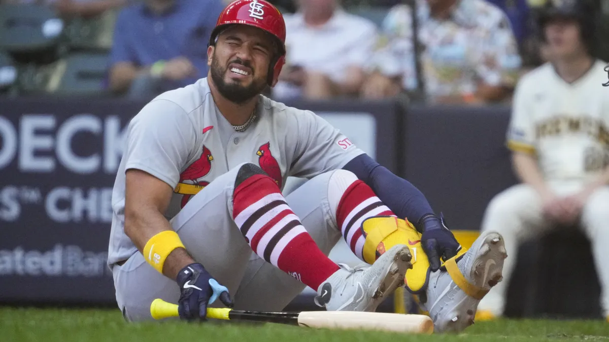 El receptor de los Cardinals, Evan Herrera, ha tenido un problema con una racha incomprensible