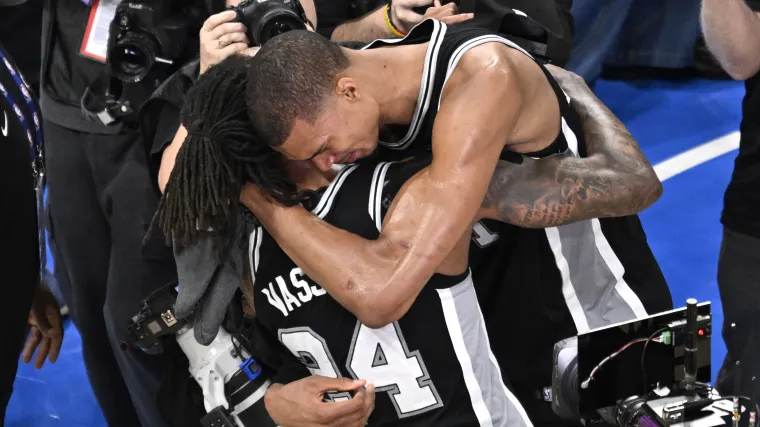 Victor Vembanyama rompió a llorar después de la victoria de los Spurs en el Juego 7 sobre el Thunder.