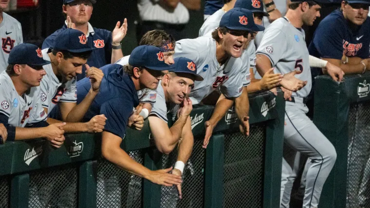 Milwaukee vs.Auburn Baseball Box Score: estadísticas en vivo del Juego 6 del Campeonato de Béisbol de la NCAA