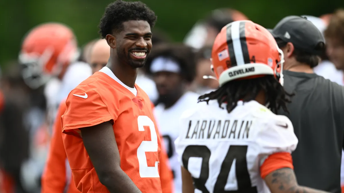 Se informa que los Browns aclaran su postura sobre el intercambio de Shedur Sanders después de una decepcionante temporada de novato