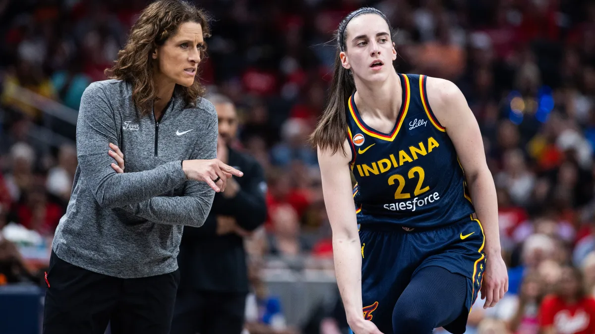 Stephanie White explica el límite de minutos de Caitlin Clarke después del regreso de la estrella de Fever