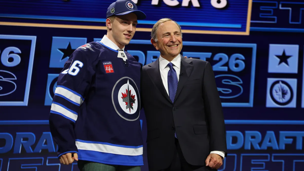 Jets Viggo Bjork tomará una decisión clave sobre el equipo para la próxima temporada