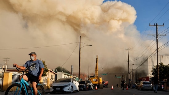 Calidad del aire de Los Ángeles: el incendio de Boyle Heights genera preocupaciones de salud en el sur de California a medida que las escuelas se mueven
