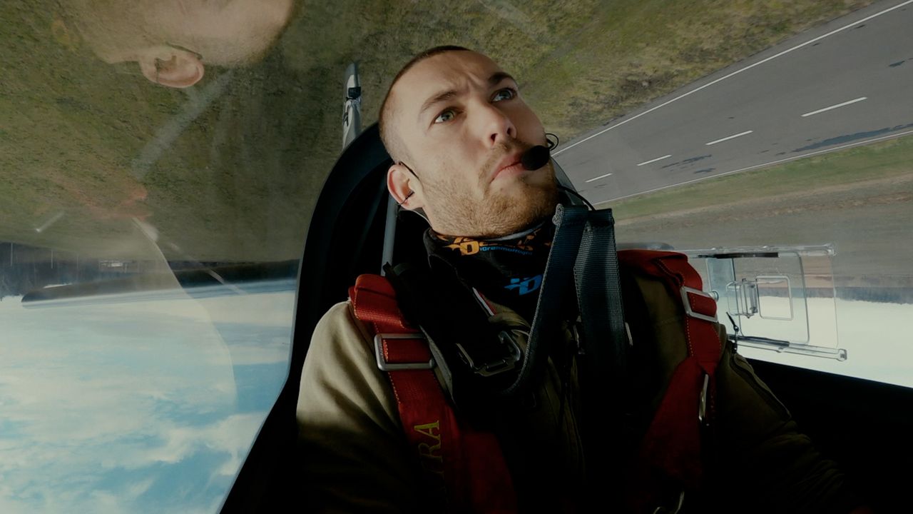 Piloto acrobático ucraniano persigue drones rusos