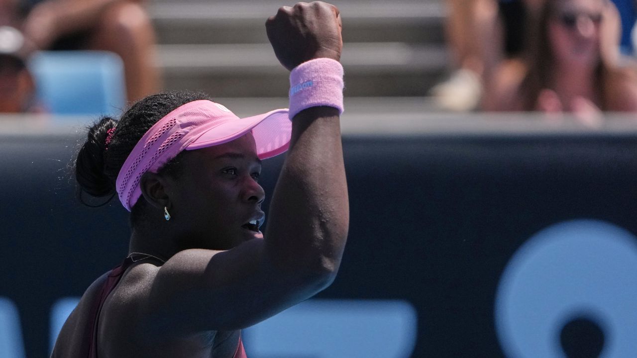 La canadiense Victoria Mboko estuvo entre las diez primeras del ranking WTA por primera vez en la historia