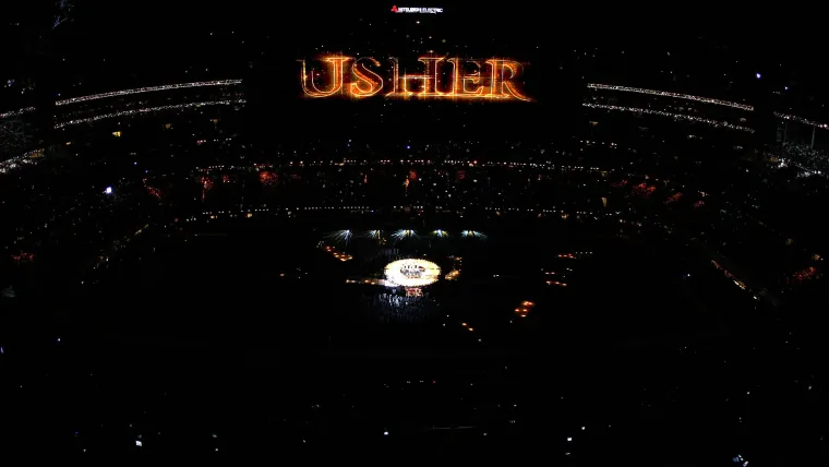 Usher20Halftime20Show20020624.jpg.webp.webp