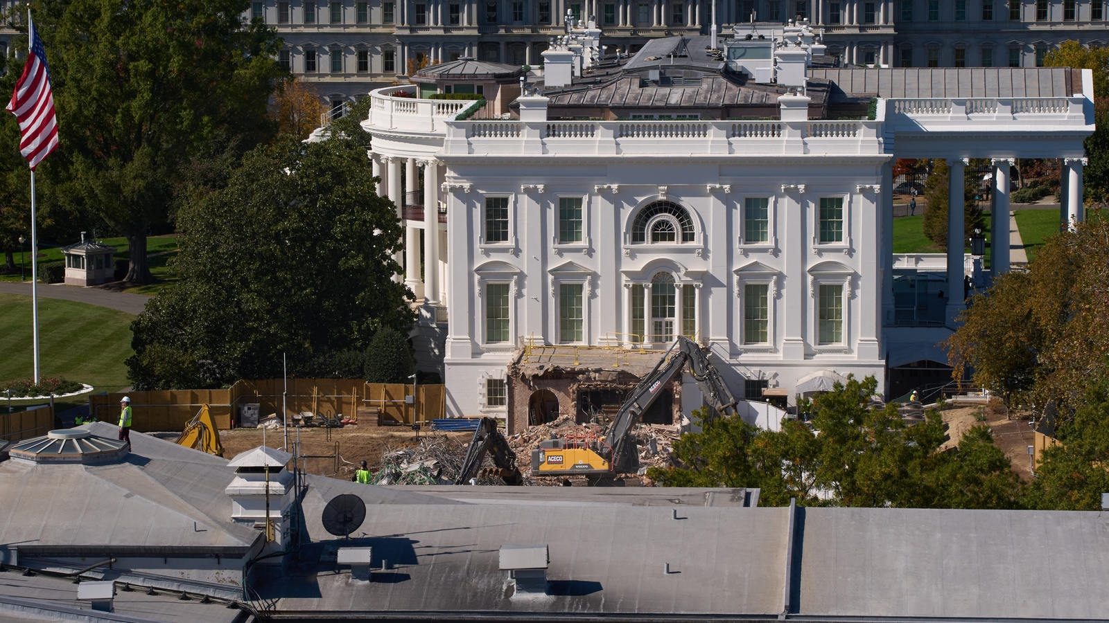 White-House-Demolition-0_1761238058161_1761238076772_1761946214456.jpg