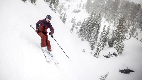 Diez esquiadores desaparecidos y seis varados tras una avalancha en California