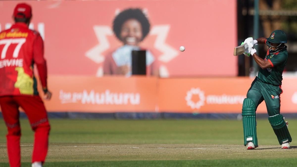 Tanzid Hasan protagoniza cómo Bangladesh evita blanquear a Zimbabwe en ODI