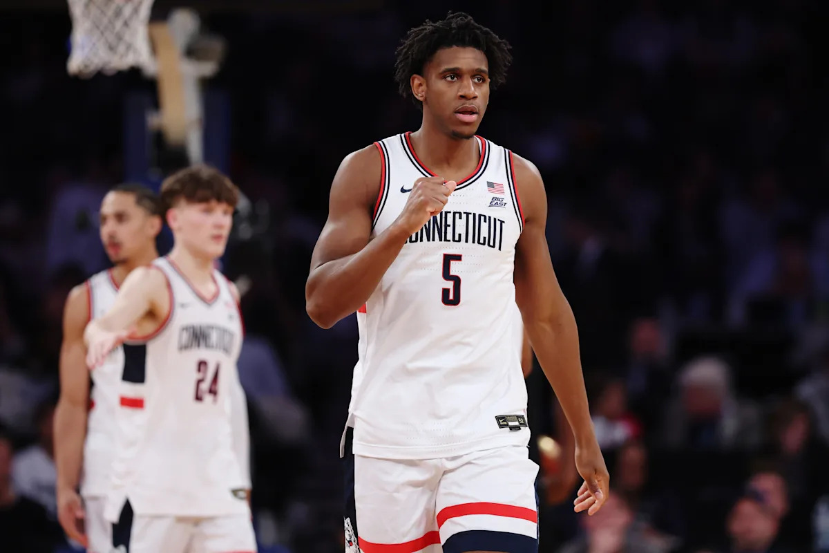 March Madness 2026: Cómo ver el partido de primera ronda entre UConn y Furman en el torneo de baloncesto masculino de la NCAA
