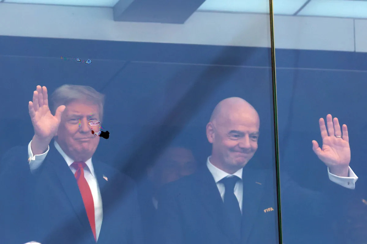 El vicepresidente del fútbol estadounidense critica a Gianni Infantino de la FIFA por “mancillar todo el deporte” para ganarse el favor de Trump