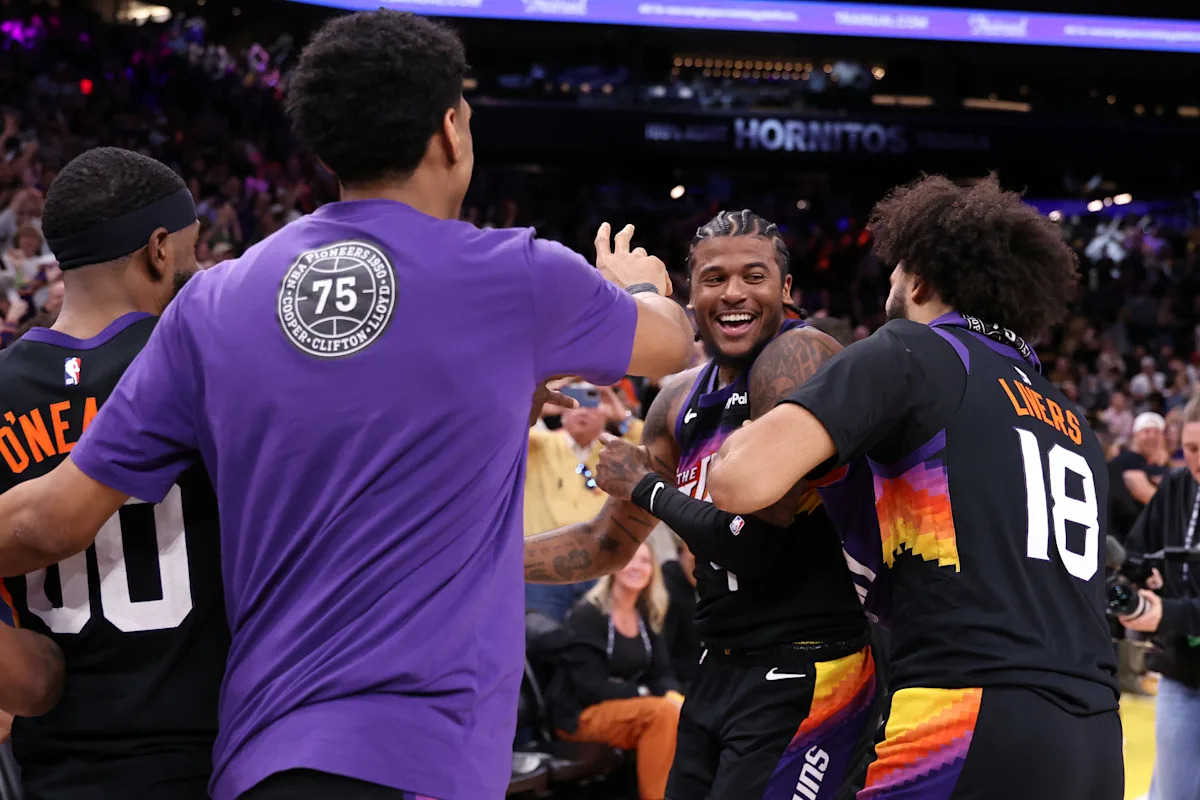 Magic-Suns: Jevon Carter y Jalen Green intercambian triples en un final salvaje de 2OT