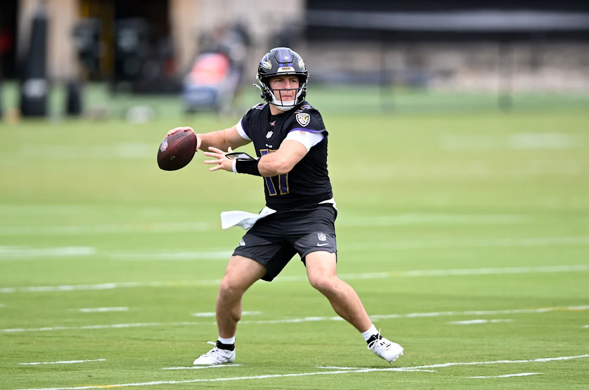 El mariscal de campo Diego Pavia fue cortado por los Ravens poco antes del inicio del campo de entrenamiento