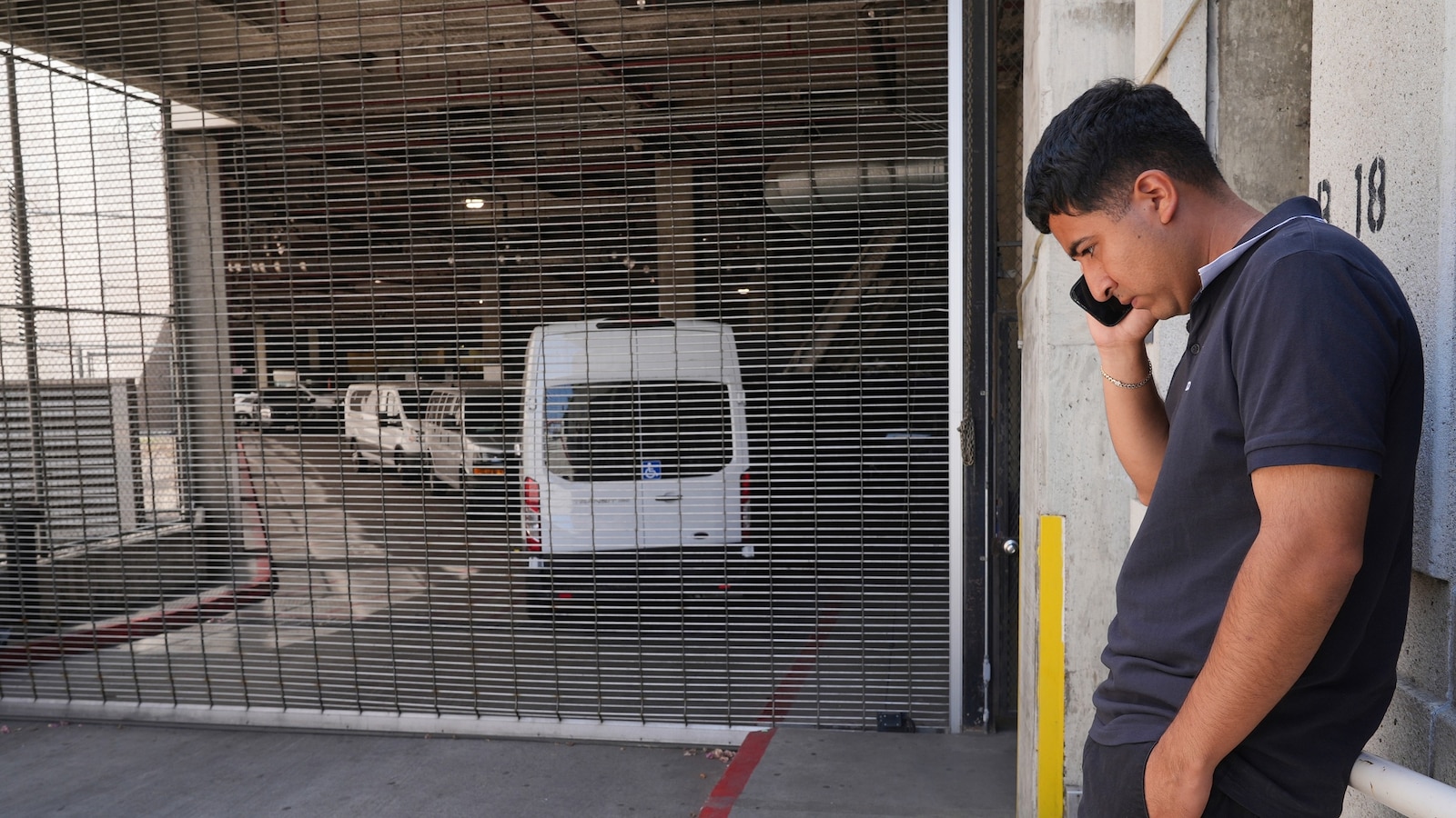 Juez desestima caso de deportación contra padre de tres marines estadounidenses, dice abogado