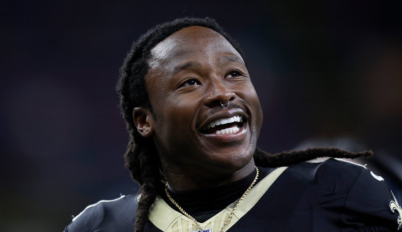 Alvin Kamara permanece en Nueva Orleans y, según se informa, acepta un acuerdo reestructurado