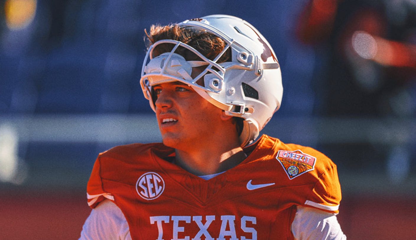 El mariscal de campo de Texas Arch Manning se somete a una cirugía en el pie y se espera que regrese para los entrenamientos de primavera