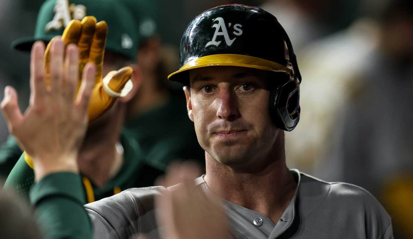 El toletero de los Atléticos Brent Rooker está listo para una cirugía de rodilla izquierda que pondrá fin a su temporada