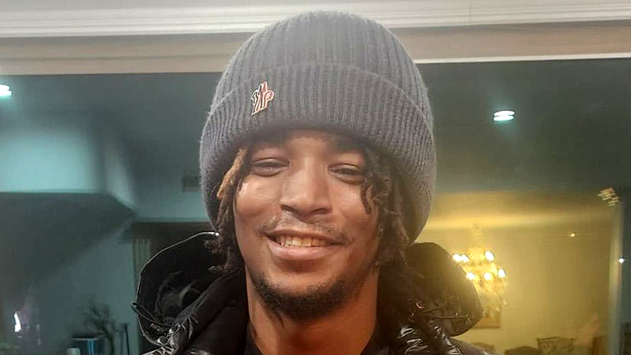 Luci4 tuvo un ‘comportamiento errático’ en LAX la noche antes de su muerte, le dicen la policía a la familia