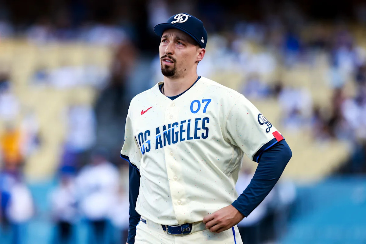 Los Dodgers descartan a Blake Snell antes de su segunda apertura de temporada y lo colocan en IL con cuerpos sueltos en el codo izquierdo