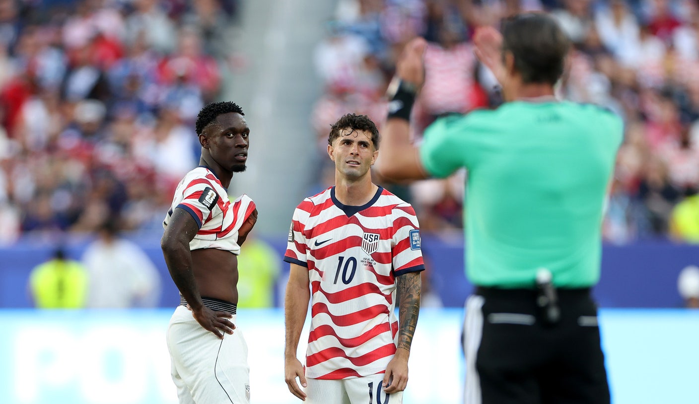 Christian Pulisic dice que Folarin Balogun “no merecía la tarjeta roja” en la victoria en la Copa del Mundo