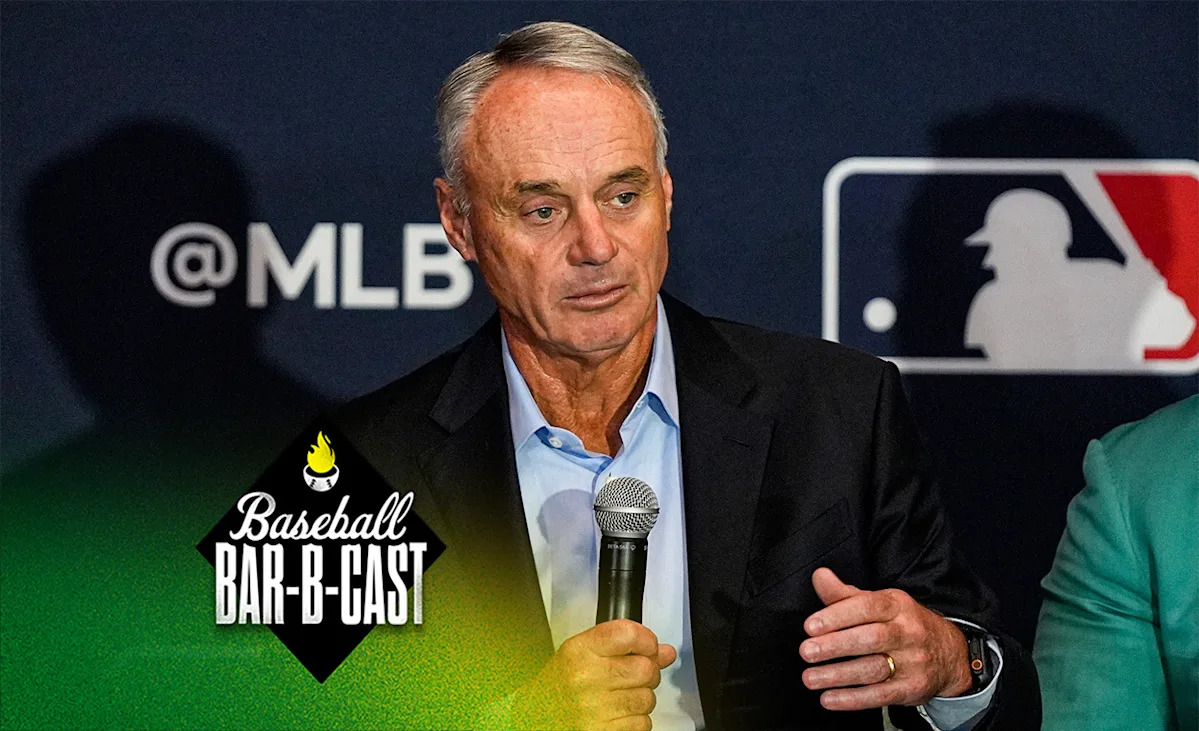 Jugadores y propietarios presentan sus primeras propuestas de convenio colectivo, Cristopher Sánchez podría ser el mejor lanzador de la Liga Nacional y el extraño TikTok de Bryce Harper