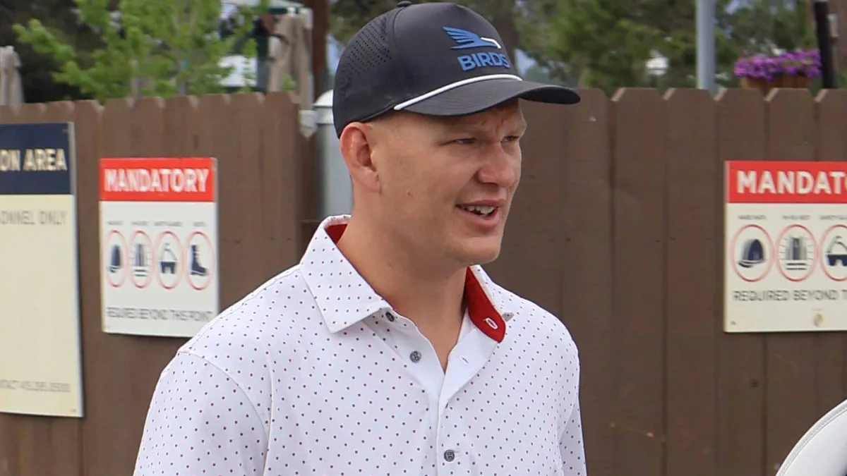 Brady Tkachuk representó al equipo de EE. UU. de una manera única en el American Century Championship