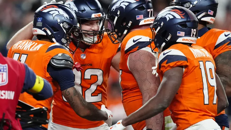 broncos_8.jpg.webp.webp