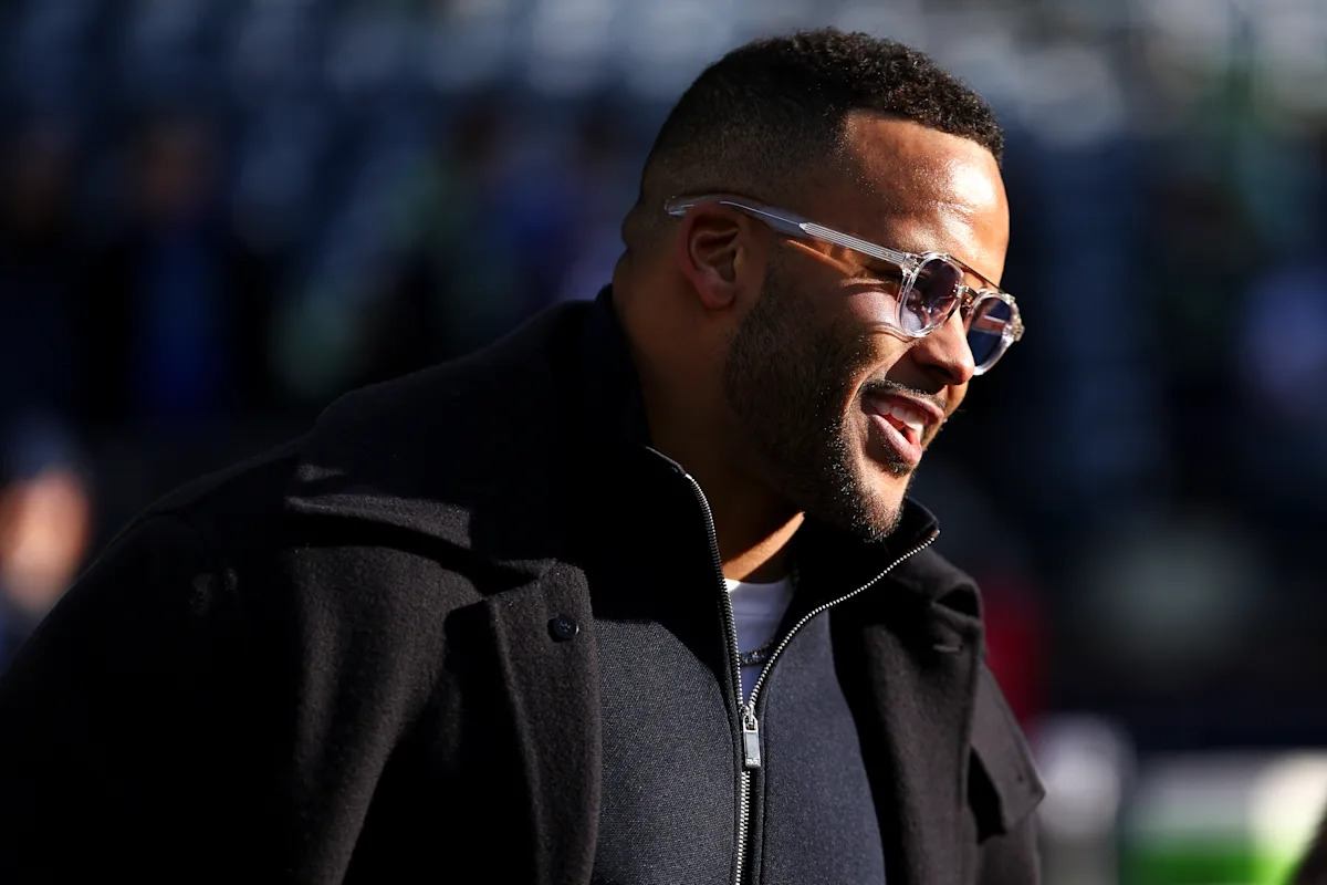Sean McVay dice que Aaron Donald todavía está trabajando para decidir si regresará, pero los Rams intentarán “hacerlo realidad” si está listo